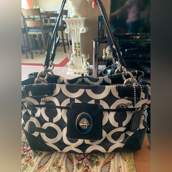 Women’s Coach Purse - Picture 1 of 2